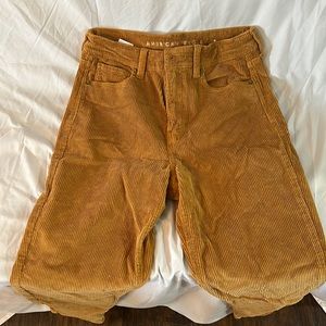 American Eagle Woman’s corduroy pants size 4